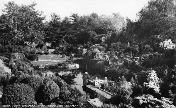 Photo of Beaconsfield, Bekonscot Model Village c.1960