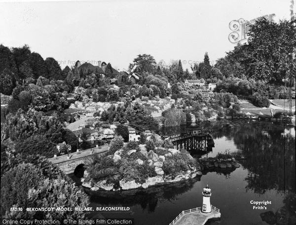 Photo of Beaconsfield, Bekonscot Model Village c.1960