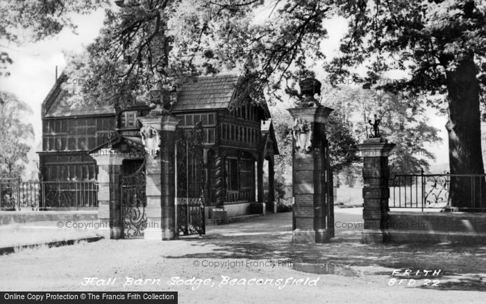Photo of Beaconsfield, Hall Barn Lodge c.1955