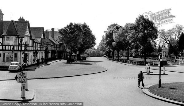 Photo of Beaconsfield, Windsor End c.1955