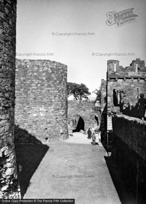 Photo of Beaumaris, Castle 1952