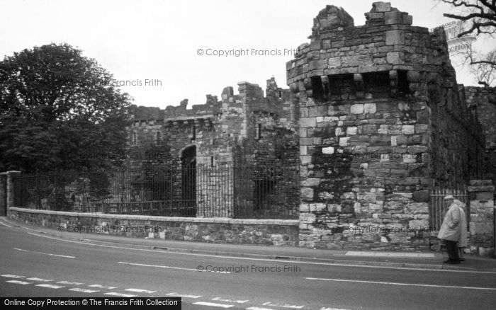 Photo of Beaumaris, Castle c.1990