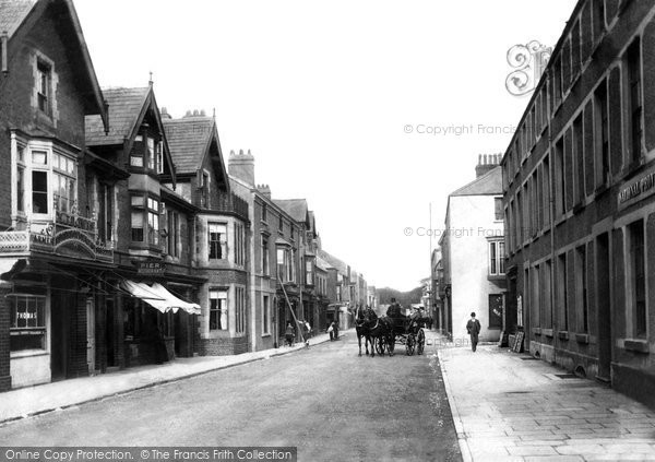 Photo of Beaumaris, Castle Street 1904