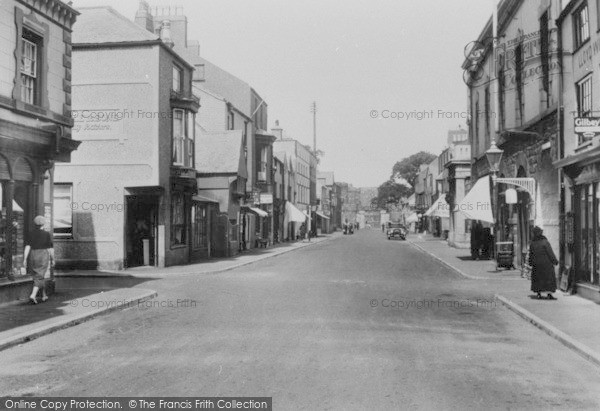 Photo of Beaumaris, Castle Street 1933