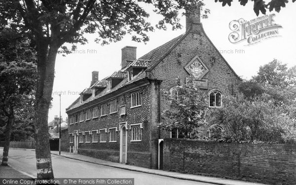 Photo of Beccles, the Old Building, Sir John Leman School c1955