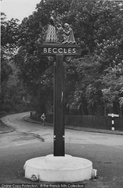 Photo of Beccles, The Town Sign c.1955