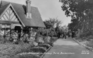 Entrance To Kelsey Park c.1965, Beckenham