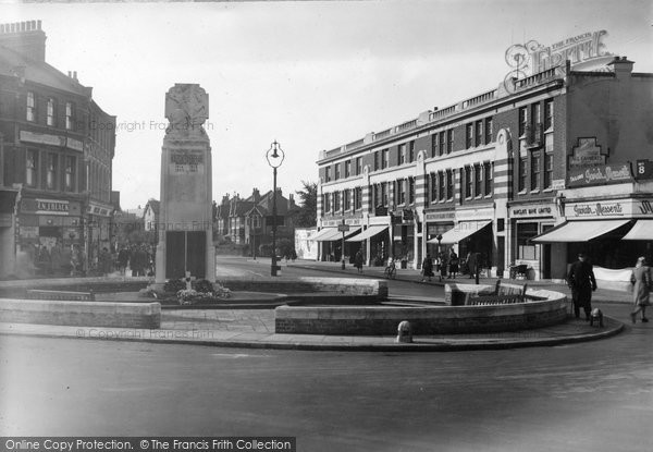 Photo of Beckenham, The Memorial 1947