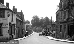 Bath Road 1952, Beckington