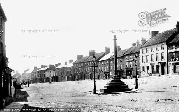 Photo of Bedale, High Street And Cross 1908