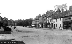The Street 1900, Bedale