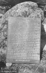 Gelert's Grave, The Inscription c.1938, Beddgelert