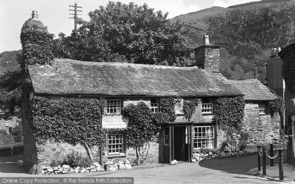Photo of Beddgelert, Llewelyn's Cottage c.1950