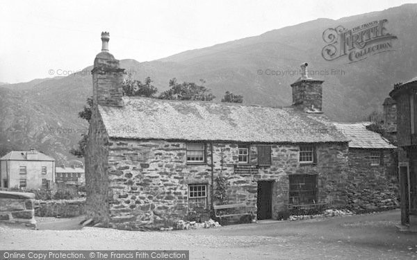 Photo of Beddgelert, Llewelyn's House c.1930