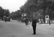 Bunyan's Statue And Street 1921, Bedford