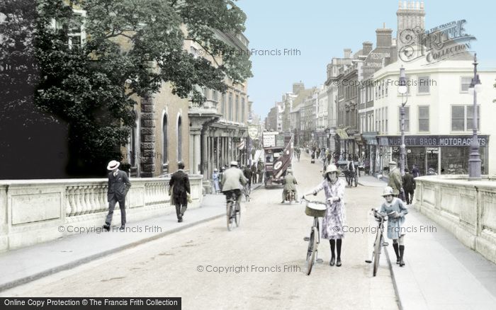 Photo of Bedford, High Street From Town Bridge 1921