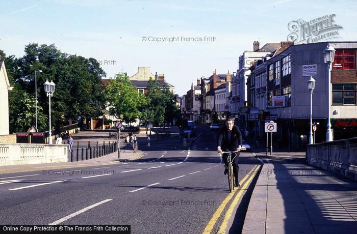 Photo of Bedford, High Street From Town Bridge c.1995