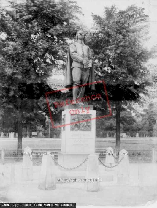Photo of Bedford, John Bunyan Statue c.1890