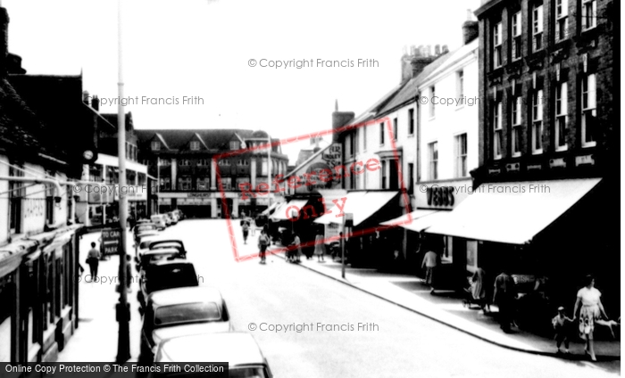 Photo of Bedford, Midland Road c.1960