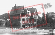 On The Waterfront 1897, Bedford