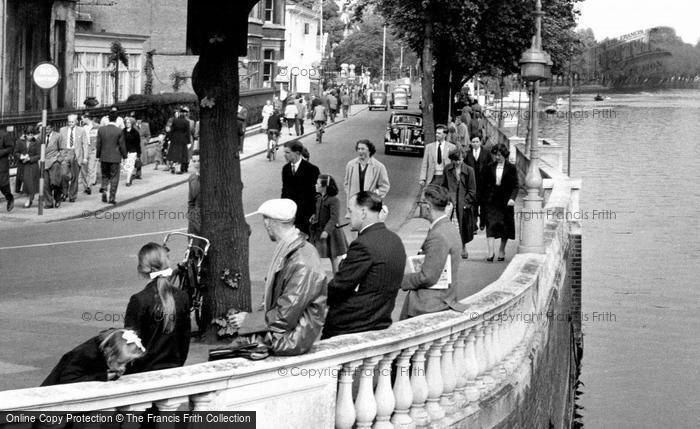 Photo of Bedford, Pedestrians By The River Ouse c.1955