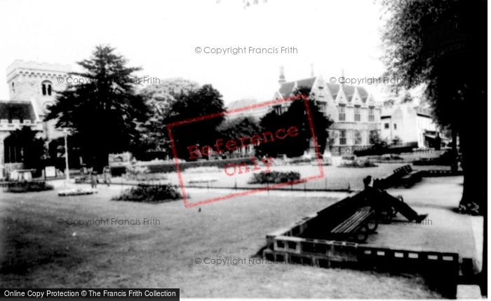 Photo of Bedford, St Peter's Square c.1960