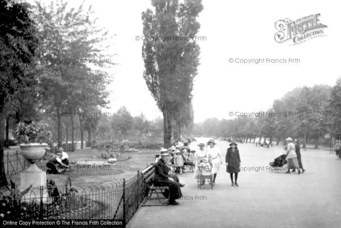 Photo of Bedford, The Promenade 1921