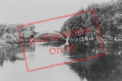 The River Ouse And Suspension Bridge 1897, Bedford