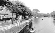 Bedford, view from Town Bridge c1955