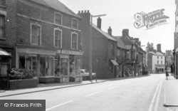 Leicester Street c.1955, Bedworth