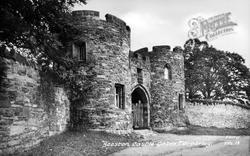 Castle Gates c.1955, Beeston
