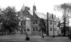 Campbell College 1897, Belfast