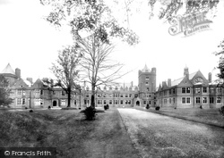 Campbell College 1897, Belfast
