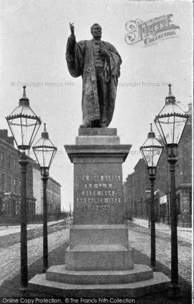 Photo of Belfast, Memorial To Rev Dr Hanna c.1910