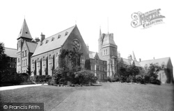Methodist College 1897, Belfast