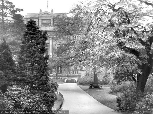 Photo of Belfast, View In Botanic Gardens 1936
