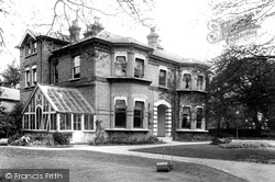 The Hilton 1904, Benhilton