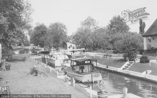 Photo of Benson, Lock c.1960