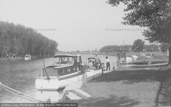 Photo of Benson, The River And Diving Stage c.1955