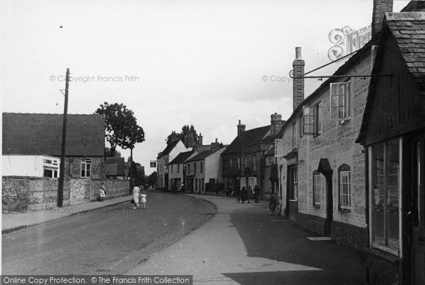 Photo of Benson, The Village c.1955
