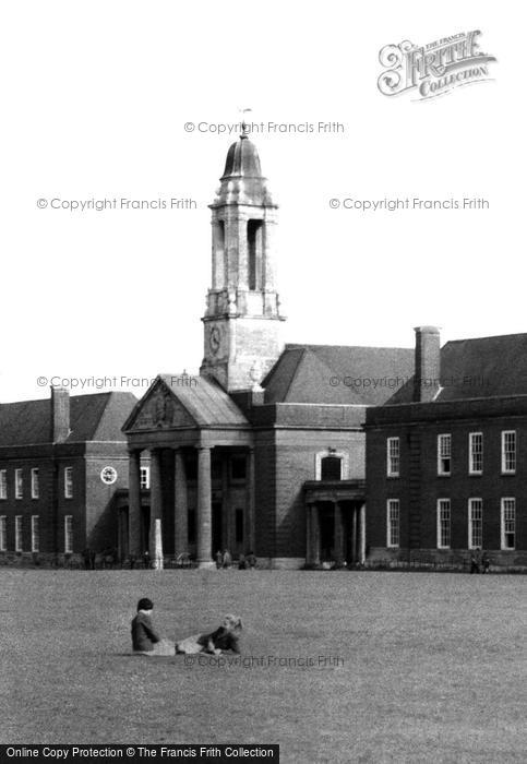 Photo of Berkhamsted, Ashlyns School c.1960