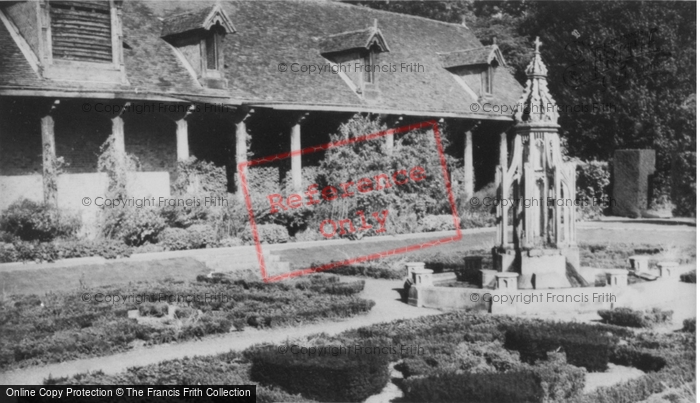 Photo of Berkhamsted, Ashridge College, Monks Garden c.1960