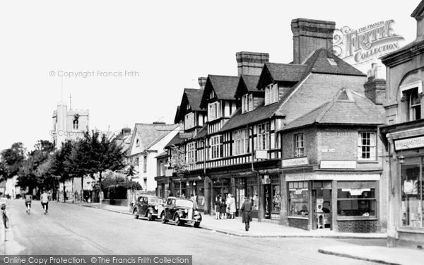 Photo of Berkhamsted, High Street And St Peter's Church c.1950