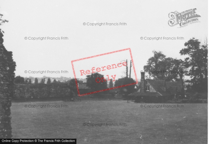 Photo of Berkhamsted, The Castle c.1950