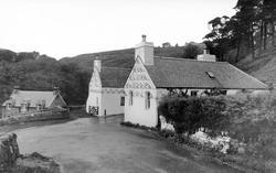 The Old Smithy c.1935, Berriedale