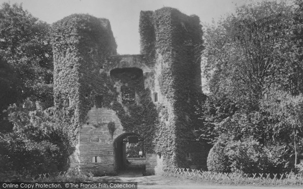 Photo of Berry Pomeroy, Castle Gateway 1928