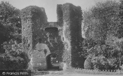 Castle Gateway 1928, Berry Pomeroy
