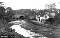 The Bridge And Old House 1936, Bersham