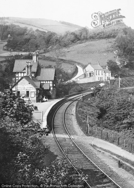 Photo of Berwyn, Station 1896