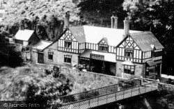 The Chain Bridge Hotel 1888, Berwyn